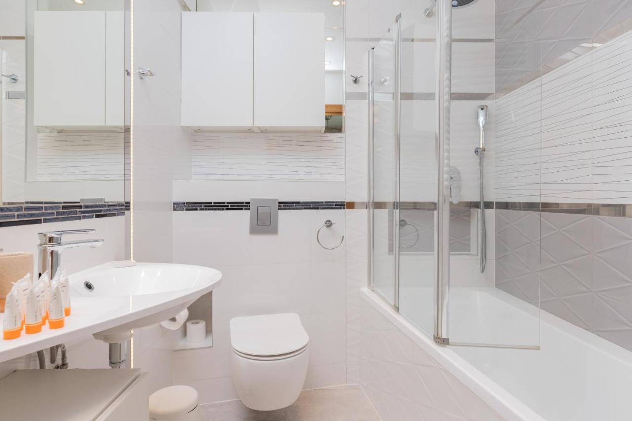 Batorego 7 Gdynia Apartments By Noclegi Renters Eksteriør bilde